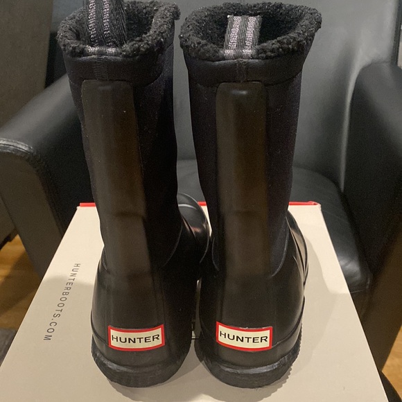 Hunter Black Roll Top Sherpa Boot - Size 7 - Picture 2 of 9